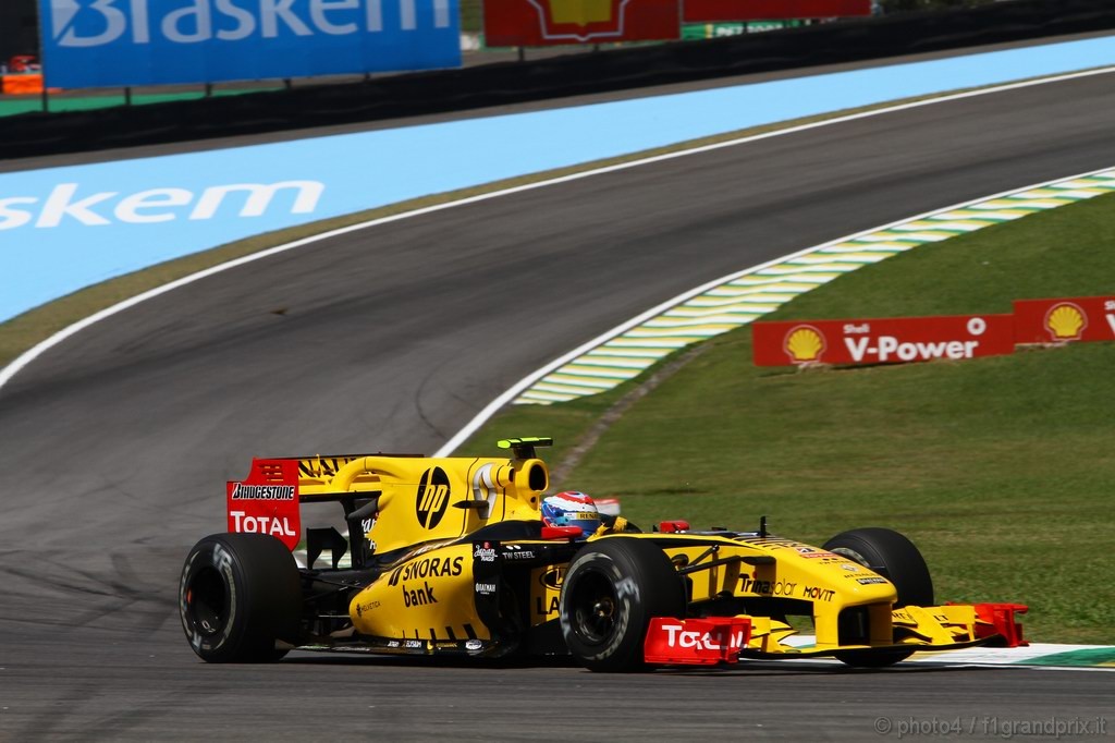 GP Brasile, Prove Libere 1, Venerdi', Vitaly Petrov (RUS), Renault F1 Team, R30 