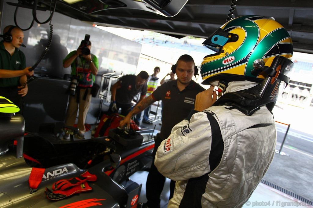 GP Brasile, Prove Libere 1, Venerdi', Bruno Senna (BRA), Hispania Racing F1 Team (HRT), F110 