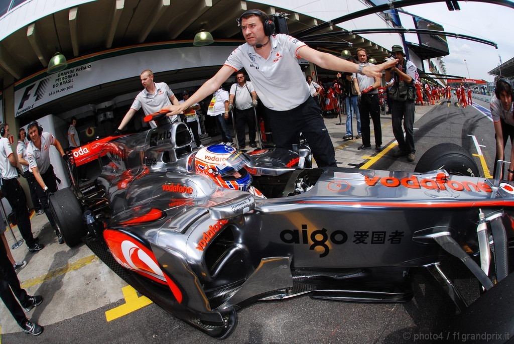 GP Brasile, Prove Libere 2, Venerdi', Jenson Button (GBR), McLaren  Mercedes, MP4-25 