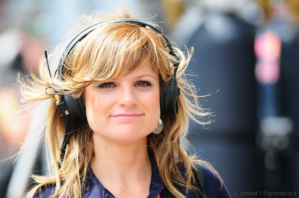 GP Brasile, Prove Libere 2, Venerdi', Maria Jose Berbagall (ESP) Canal 9 Spanish TV 