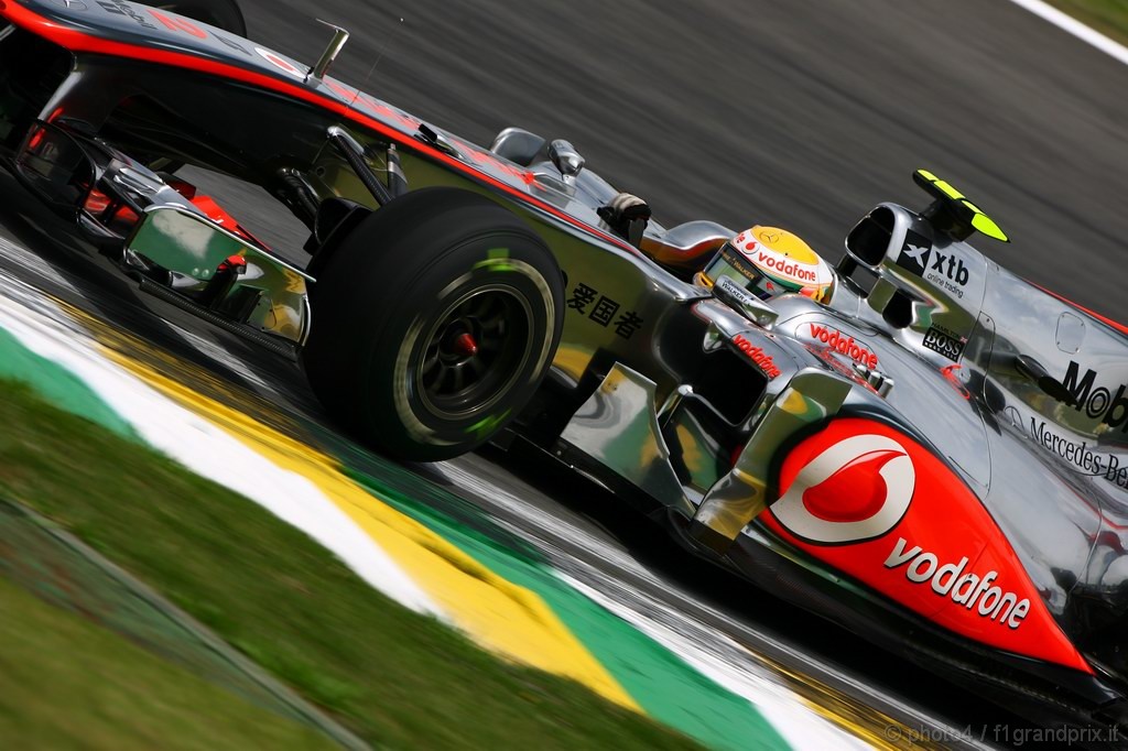 GP Brasile, Prove Libere 2, Venerdi', Lewis Hamilton (GBR), McLaren  Mercedes, MP4-25 