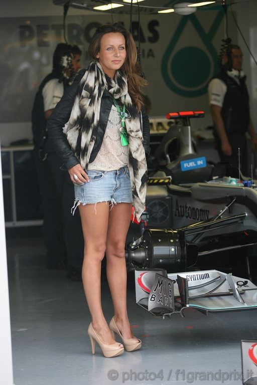 GP Canada, Prove Libere 1, Venerdi', girl in the garage