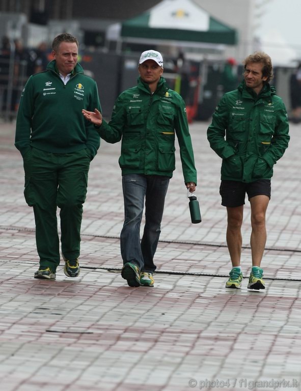 GP Corea, Domenica, Heikki Kovalainen (FIN), Lotus Racing, T127 e Jarno Trulli (ITA), Lotus Racing, T127 