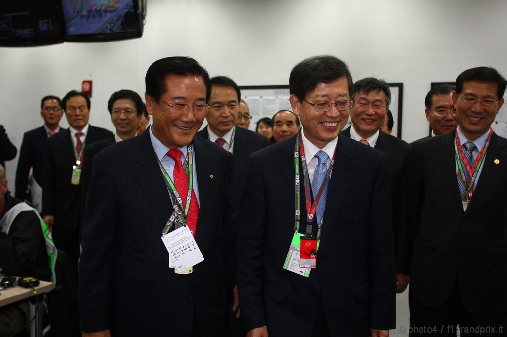GP Corea, Domenica, Kim Hwang Stk, Primer Minister of South Korea