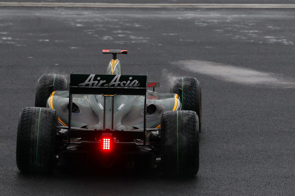 GP Corea, 2010 Korean Grand Prix - Domenica
Korea International Circuit, Yeongam-Gun,South Korea.
24th October 2010.
World Copyright:Charles Coates/LAT Photographic
ref: Digital Image DX5J7239