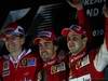 GP Corea, Gara, Fernando Alonso (ESP), Ferrari, F10 vincitore, Felipe Massa (BRA), Ferrari, F10 terzo e Christian Dyer (AUS), Ferrari Gara Engineer 