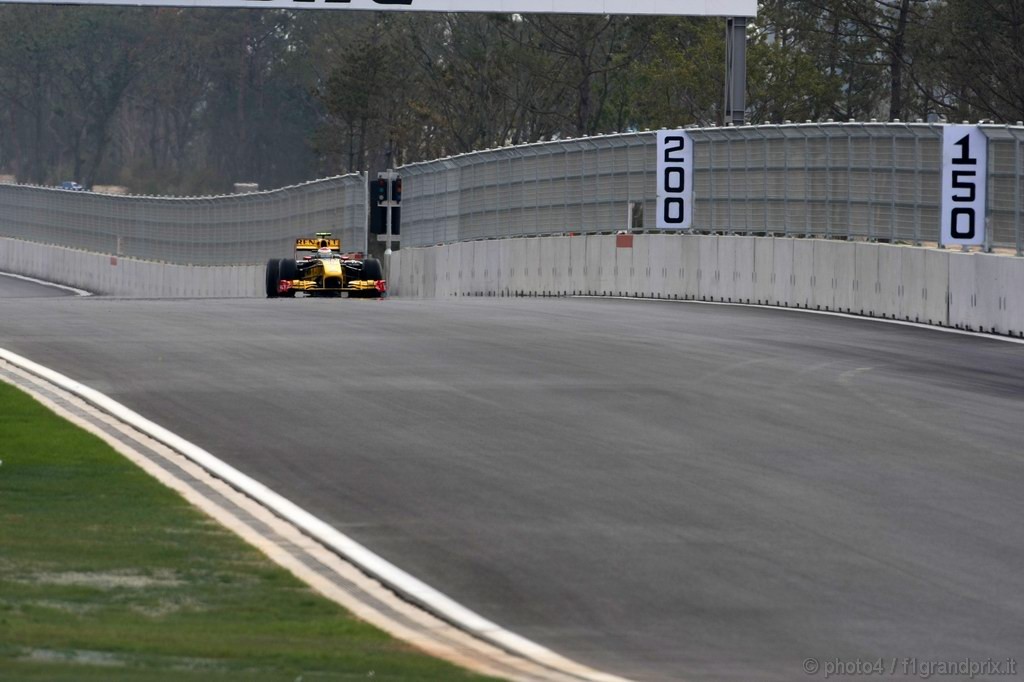 GP Corea, Prove Libere 3, Sabato, Vitaly Petrov (RUS), Renault F1 Team, R30 