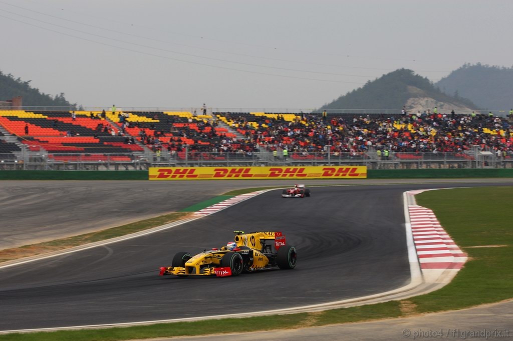 GP Corea, Prove Libere 3, Sabato, Vitaly Petrov (RUS), Renault F1 Team, R30 