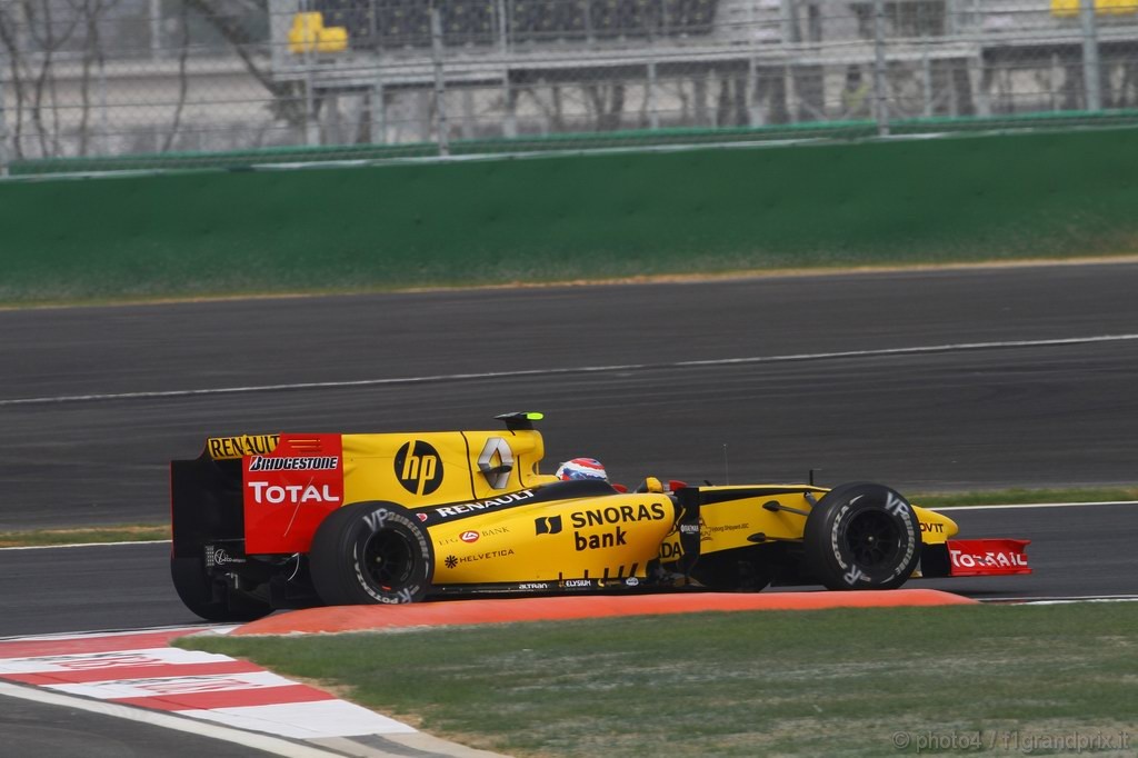 GP Corea, Prove Libere 3, Sabato, Vitaly Petrov (RUS), Renault F1 Team, R30 
