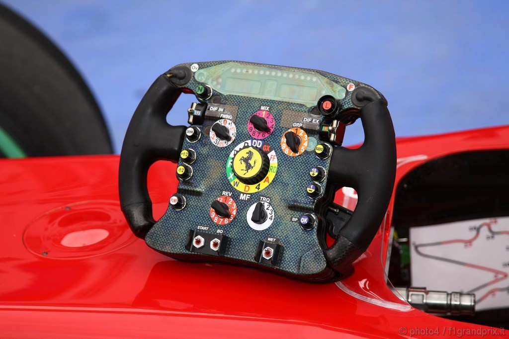 GP Corea, Qualifiche, Steering wheel, Felipe Massa (BRA), Ferrari, F10 