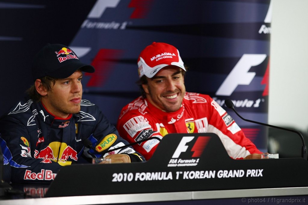 GP Corea, Qualifiche, Conferenza Stampa , Sebastian Vettel (GER), Red Bull Racing, RB6 pole position e Fernando Alonso (ESP), Ferrari, F10 terzo 