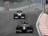 GP Corea, Prove Libere 3, Sabato, Sakon Yamamoto (JPN), Hispania Racing F1 Team (HRT), F110  davanti a Nick Heidfeld (GER), BMW Sauber F1 Team, C29  