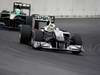 GP Corea, Qualifiche, Nico Rosberg (GER), Mercedes GP F1 Team, MGP W01 davanti a Heikki Kovalainen (FIN), Lotus Racing, T127 