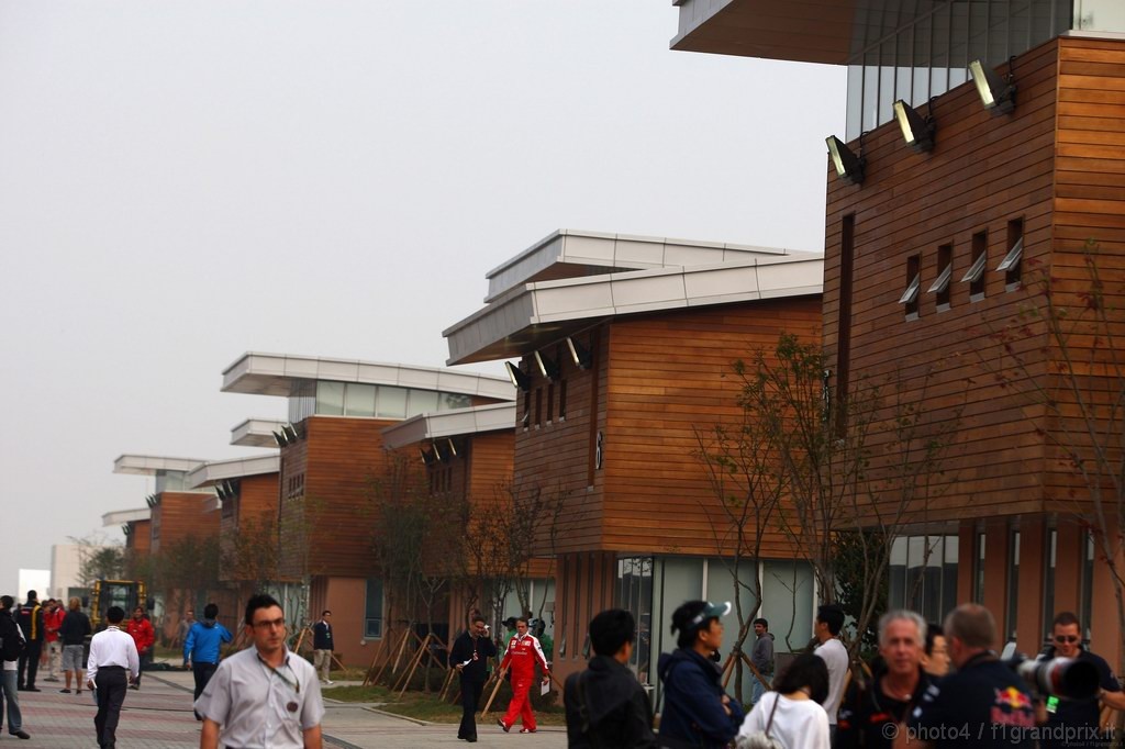 GP Corea, Giovedi', Paddock