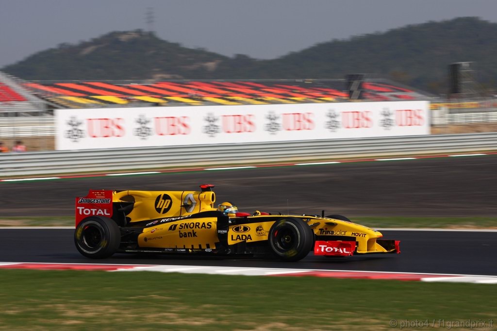 GP Corea, Prove Libere 1, Venerdi', Robert Kubica (POL), Renault F1 Team, R30 