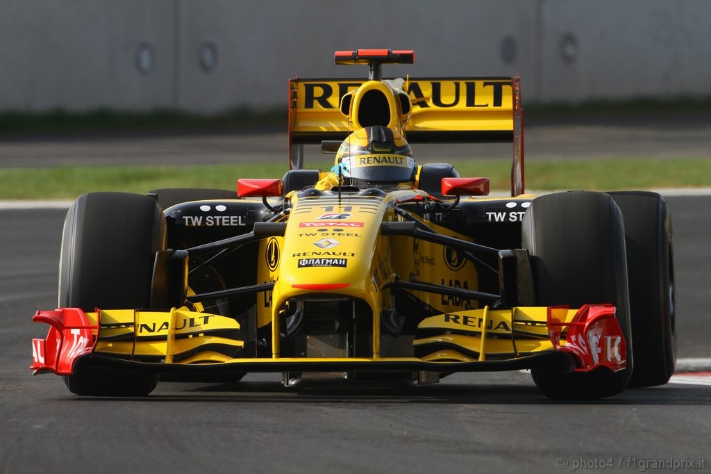 GP Corea, Prove Libere 1, Venerdi', Robert Kubica (POL), Renault F1 Team, R30 