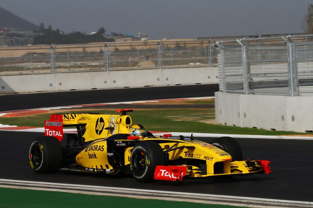 GP Corea, Prove Libere 1, Venerdi', Robert Kubica (POL), Renault F1 Team, R30 