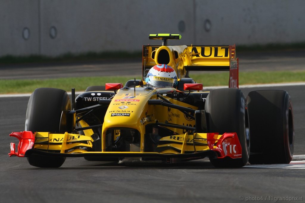 GP Corea, Prove Libere 1, Venerdi', Vitaly Petrov (RUS), Renault F1 Team, R30 