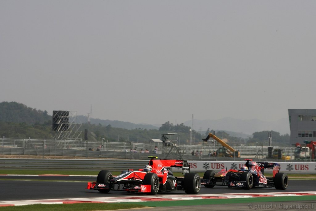 GP Corea, Prove Libere 1, Venerdi', Jerome D'Ambrosio (BEL), Test Driver Virgin Racing, VR-01 e Sébastien Buemi (SUI), Scuderia Toro Rosso, STR5