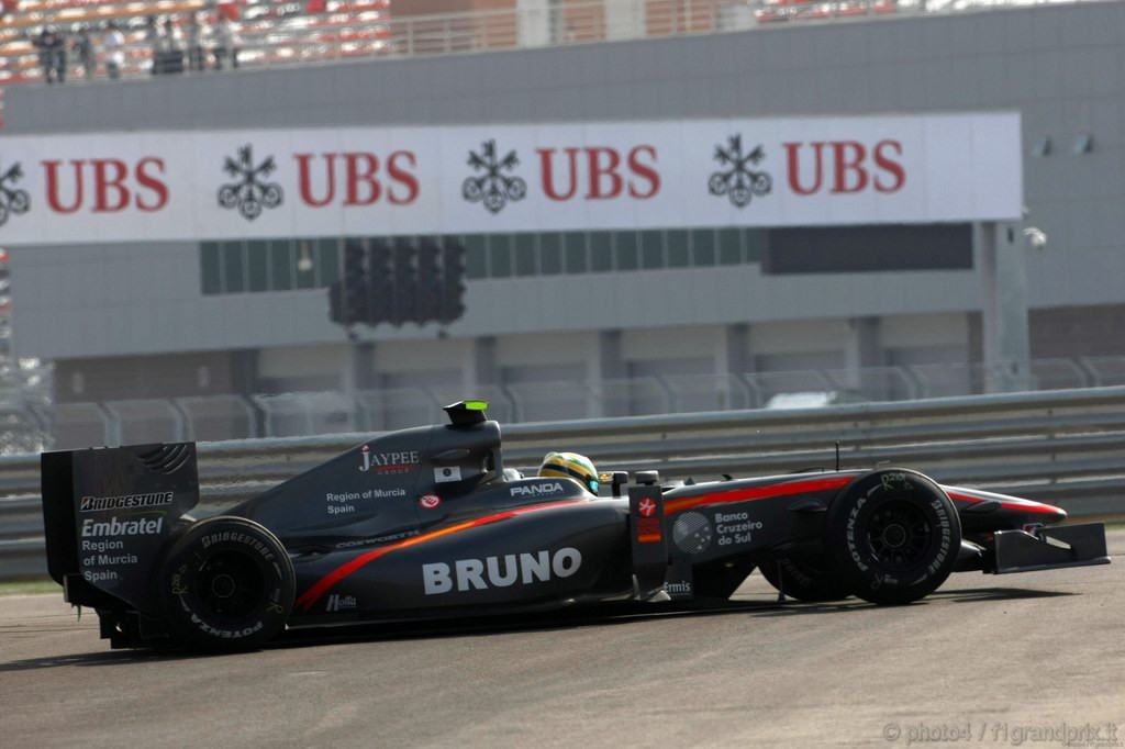 GP Corea, Prove Libere 1, Venerdi', Bruno Senna (BRA), Hispania Racing F1 Team (HRT), F110 spins