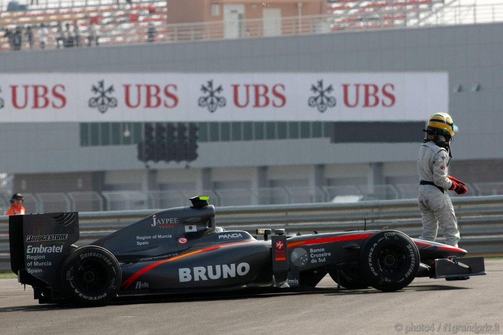 GP Corea, Prove Libere 1, Venerdi', Bruno Senna (BRA), Hispania Racing F1 Team (HRT), F110 retires from the practice