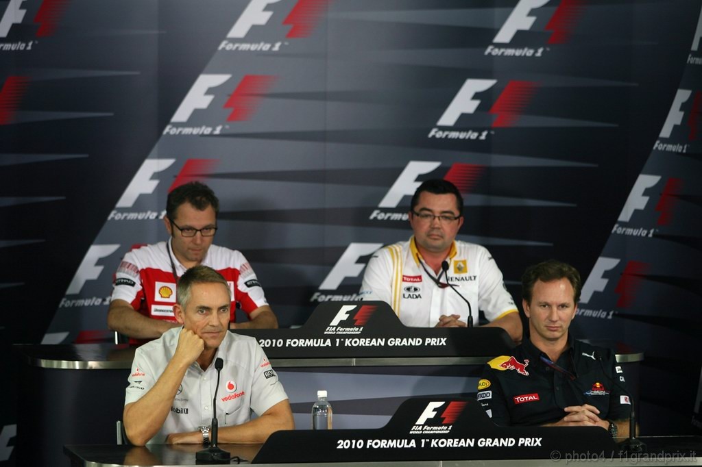 GP Corea, Venerdi', Conferenza Stampa, Stefano Domenicali (ITA), Head of the Gestione Sportiva, Eric Boullier (FRA), Team Manager, Renault F1 Team, Martin Whitmarsh (GBR), Chief Executive Officer Mclaren e Christian Horner (GBR), Red Bull Racing, Sporting Director 
