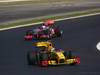 GP Corea, Prove Libere 1, Venerdi', Robert Kubica (POL), Renault F1 Team, R30 davanti a Jenson Button (GBR), McLaren  Mercedes, MP4-25 