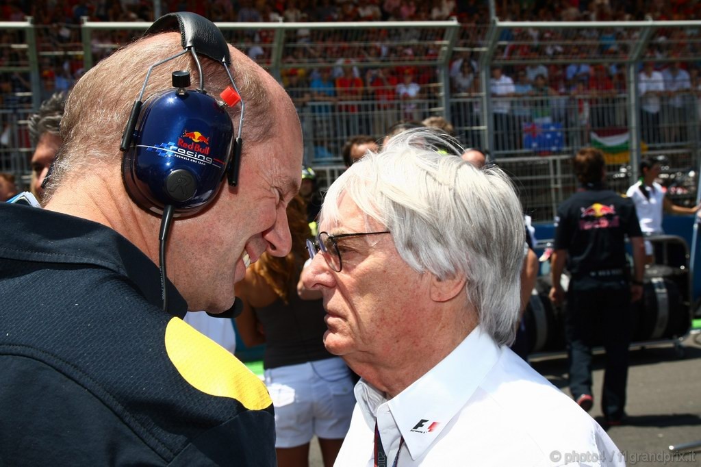 GP Europa, Gara, Adrian Newey (GBR), Red Bull Racing , Technical Operations Director e Bernie Ecclestone (GBR), President e CEO of Formula One Management  