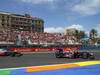 GP Europa, Gara, Sebastian Vettel (GER), Red Bull Racing, RB6 davanti a Lewis Hamilton (GBR), McLaren  Mercedes, MP4-25 