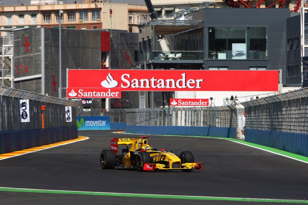 GP Europa, Prove Libere 1, Venerdi', Robert Kubica (POL), Renault F1 Team, R30 