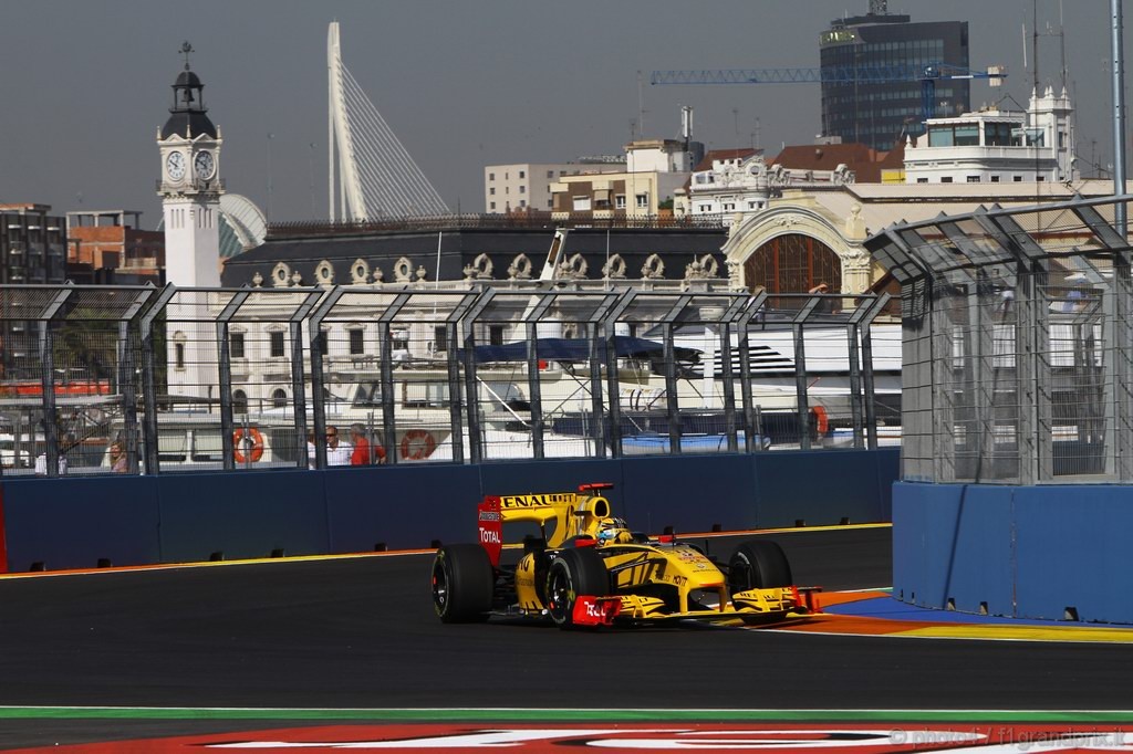 GP Europa, Prove Libere 1, Venerdi', Robert Kubica (POL), Renault F1 Team, R30 