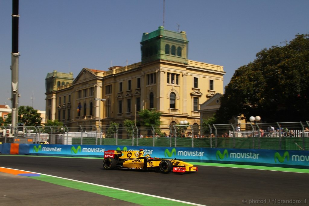 GP Europa, Prove Libere 1, Venerdi', Robert Kubica (POL), Renault F1 Team, R30 