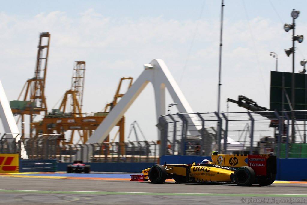 GP Europa, Prove Libere 2, Venerdi', Vitaly Petrov (RUS), Renault F1 Team, R30 