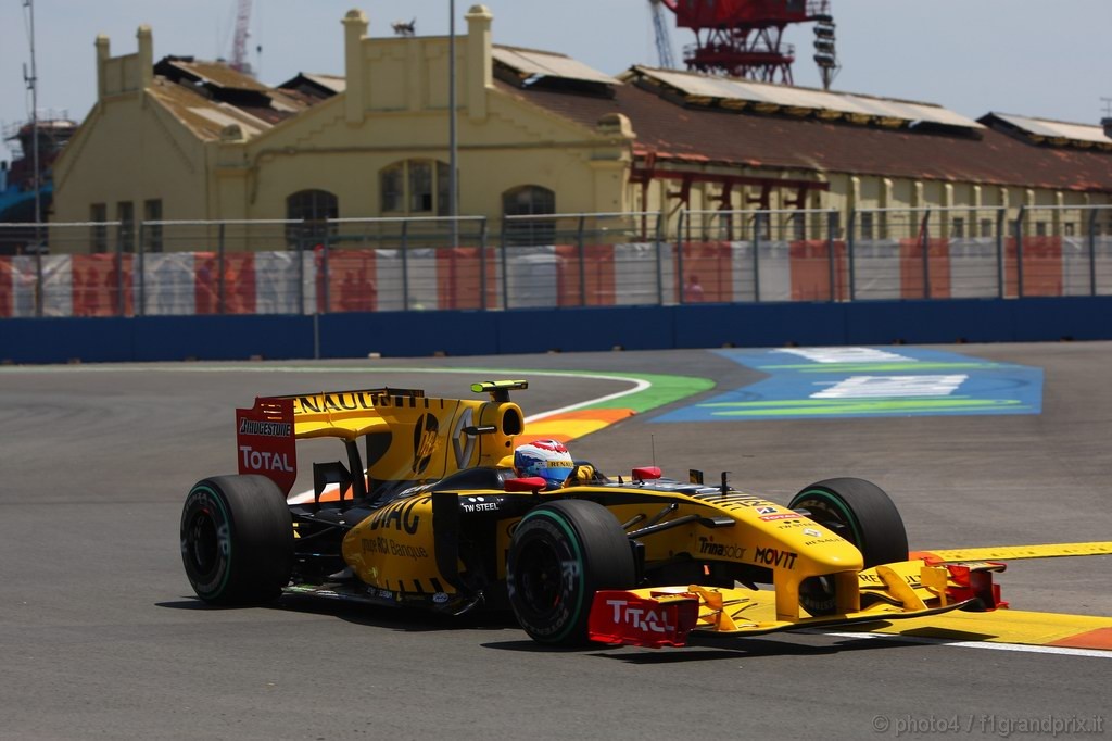 GP Europa, Prove Libere 2, Venerdi', Vitaly Petrov (RUS), Renault F1 Team, R30 