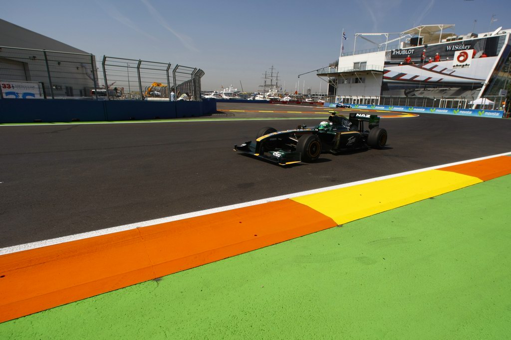 GP Europa, 2010 European Grand Prix - Venerdi'
Valencia Street Circuit, Valencia, Spain
25th June 2010.
Heikki Kovalainen, Lotus T127 Cosworth.
World Copyright: Charles Coates/LAT Photographic
ref: Digital Image _26Y2099