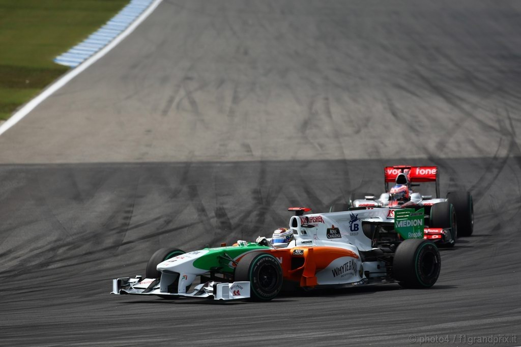 GP Germania, Gara, Adrian Sutil (GER), Force India F1 Team, VJM03 davanti a Jenson Button (GBR), McLaren  Mercedes, MP4-25 