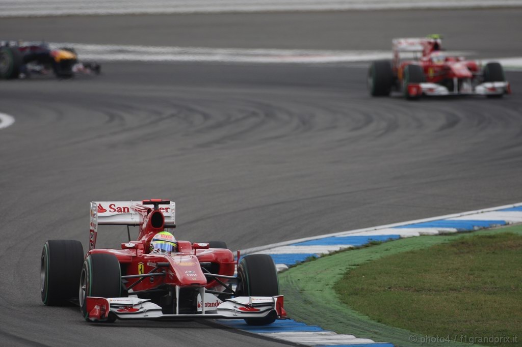 GP Germania, Gara, Felipe Massa (BRA), Ferrari, F10 davanti a Fernando Alonso (ESP), Ferrari, F10 