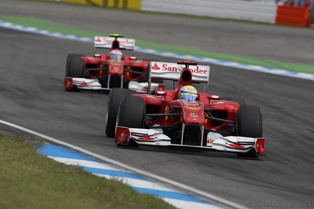 GP Germania, Gara, Felipe Massa (BRA), Ferrari, F10 davanti a Fernando Alonso (ESP), Ferrari, F10 