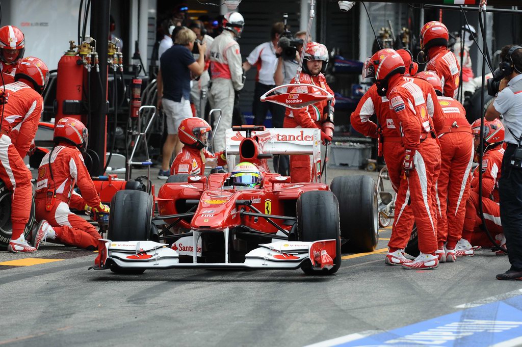 GP Germania, GERMAN GRAND PRIX F1/2010 -  HOCKENHEIM 25/07/2010 - FELIPE MASSA PIT STOP
© FOTO ERCOLE COLOMBO 