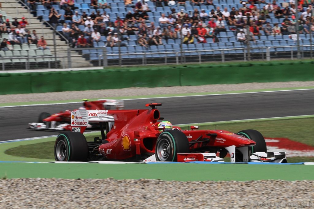 GP Germania, Qualifiche, Felipe Massa (BRA), Ferrari, F10 davanti a Fernando Alonso (ESP), Ferrari, F10 