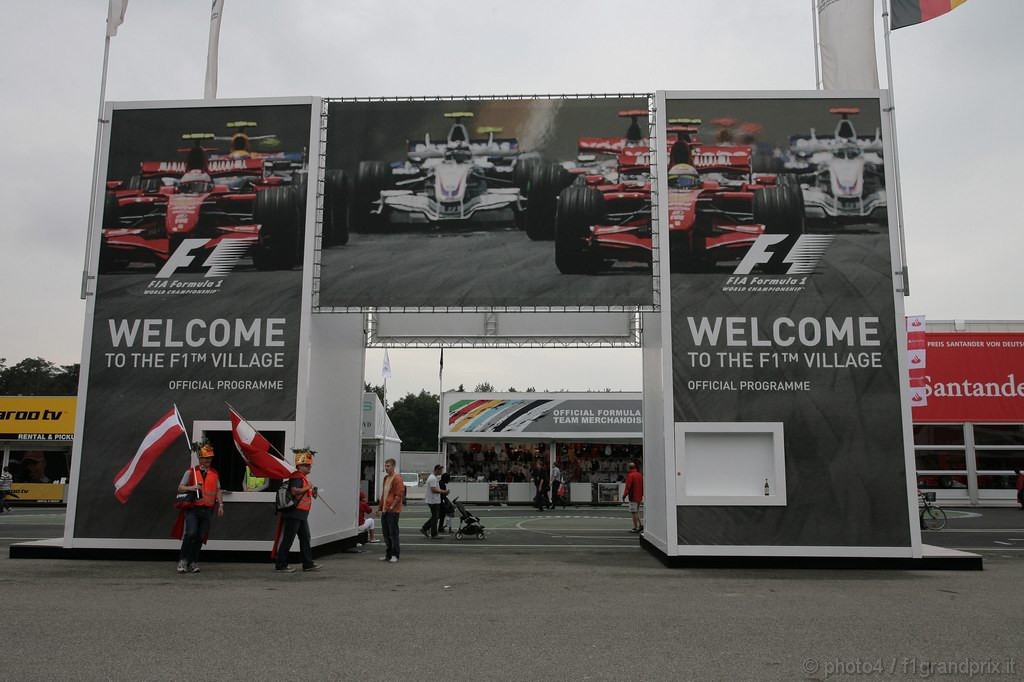 GP Germania, Prove Libere 2, Venerdi', Atmosfera