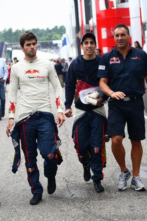 GP Germania, Qualifiche, Jaime Alguersuari (SPA), Scuderia Toro Rosso, STR5 e Sébastien Buemi (SUI), Scuderia Toro Rosso, STR5 