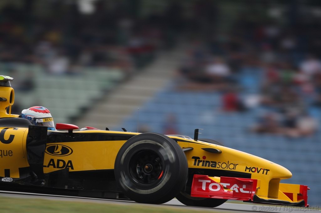 GP Germania, Prove Libere 1, Venerdi', Vitaly Petrov (RUS), Renault F1 Team, R30 