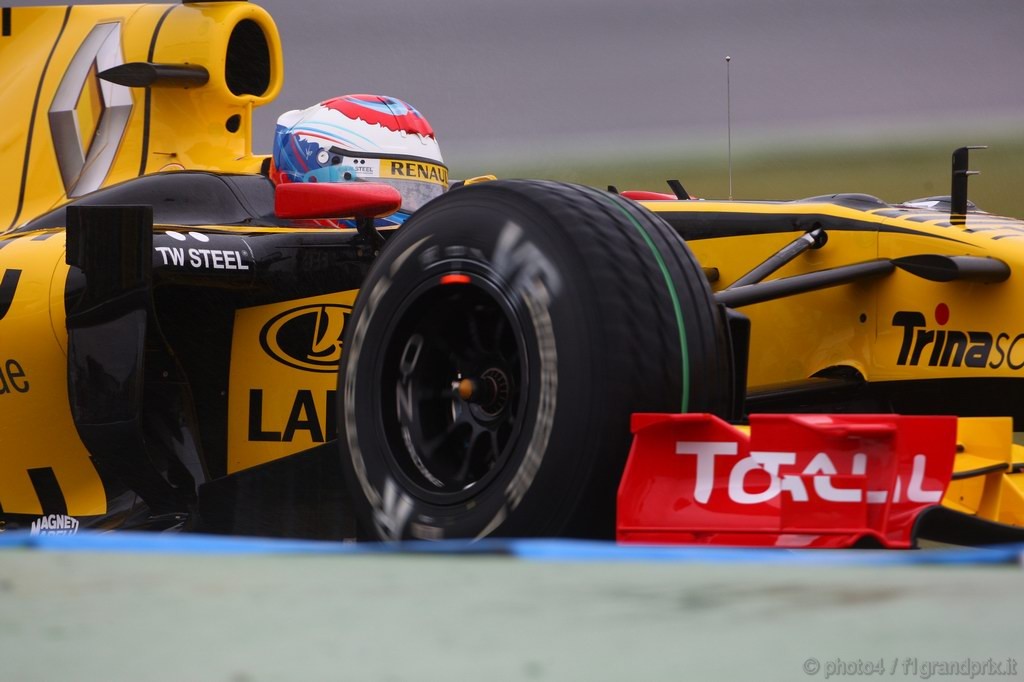 GP Germania, Prove Libere 1, Venerdi', Vitaly Petrov (RUS), Renault F1 Team, R30 