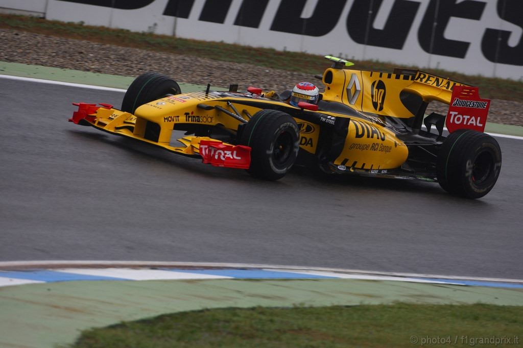 GP Germania, Prove Libere 1, Venerdi', Vitaly Petrov (RUS), Renault F1 Team, R30 