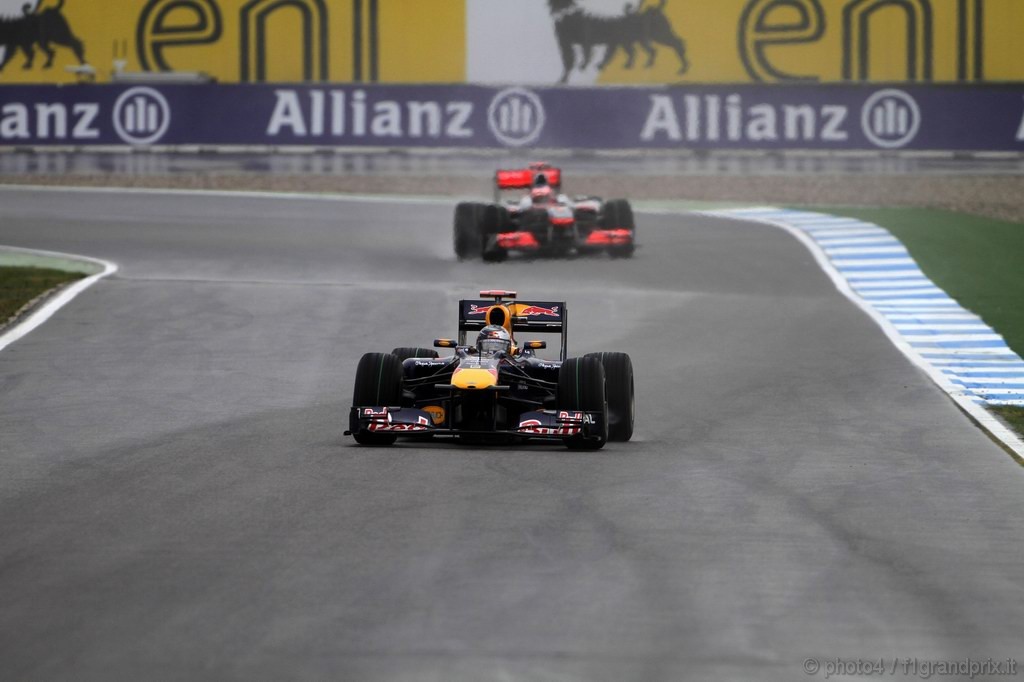 GP Germania, Prove Libere 1, Venerdi', Sebastian Vettel (GER), Red Bull Racing, RB6 davanti a Mark Webber (AUS), Red Bull Racing, RB6 
