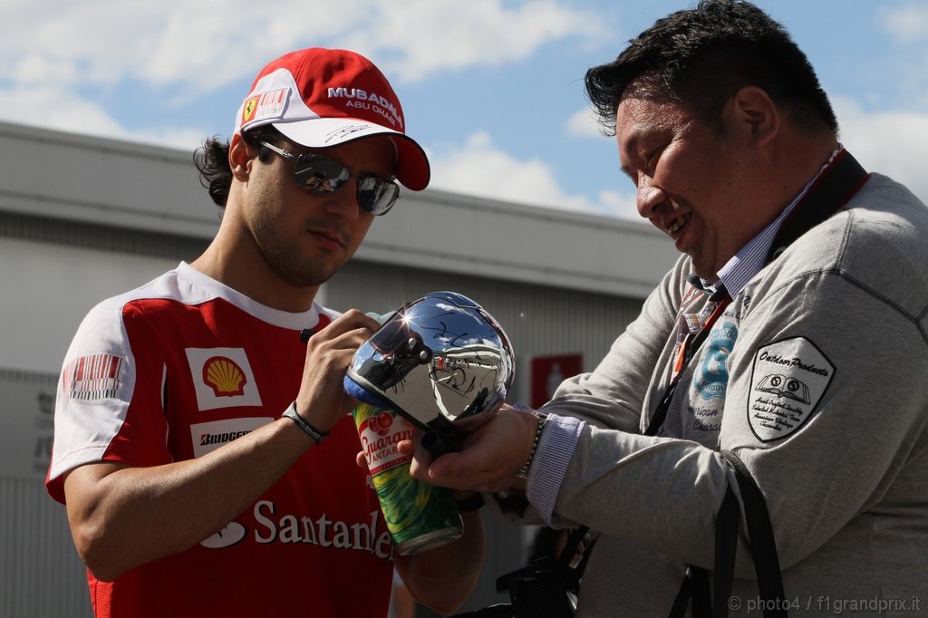 GP Giappone, Domenica, Felipe Massa (BRA), Ferrari, F10 