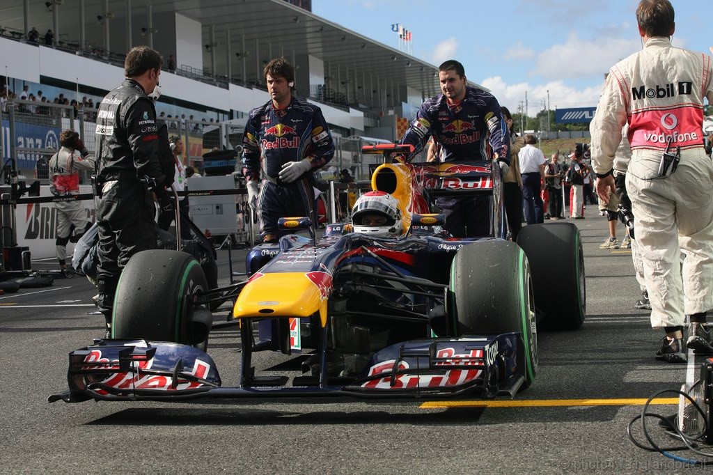 GP Giappone, Gara, Sebastian Vettel (GER), Red Bull Racing, RB6 