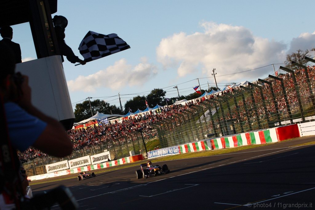 GP Giappone, Gara, Sebastian Vettel (GER), Red Bull Racing, RB6 vincitore 