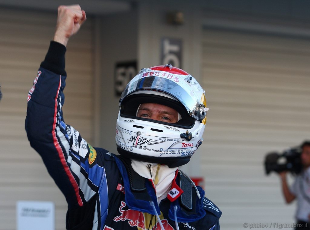 GP Giappone, Gara, Sebastian Vettel (GER), Red Bull Racing, RB6 vincitore 